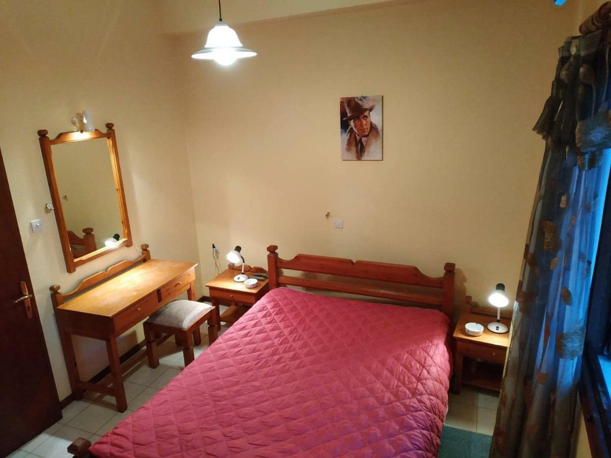Piso Alonia Otel Arachova Dış mekan fotoğraf